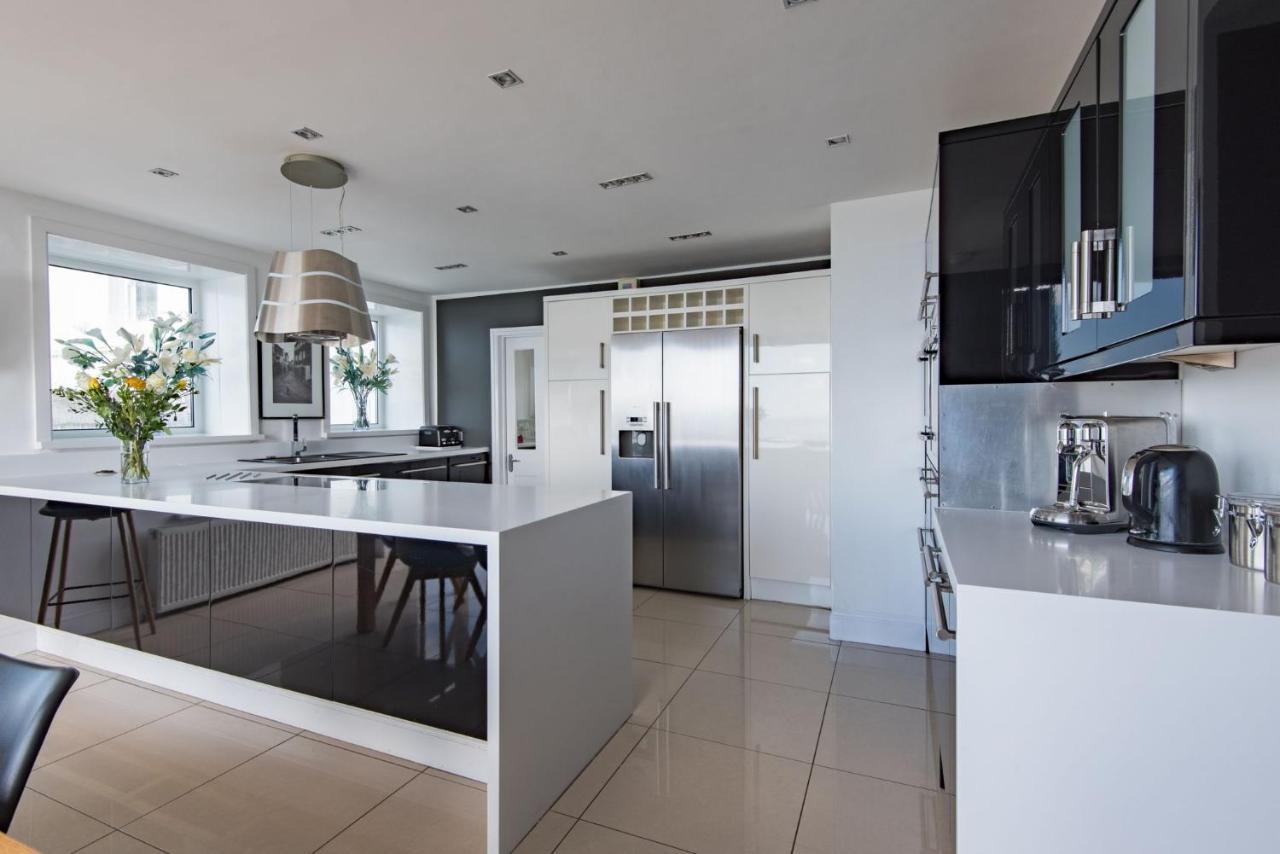Abbots Cliff House By Bloom Stays Hougham Extérieur photo
